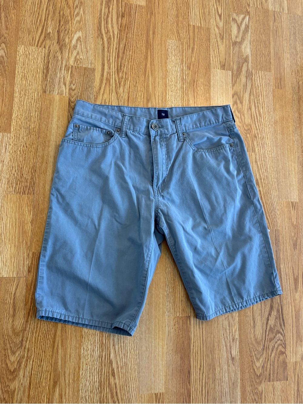 GAP blue shorts - 32W x 9L